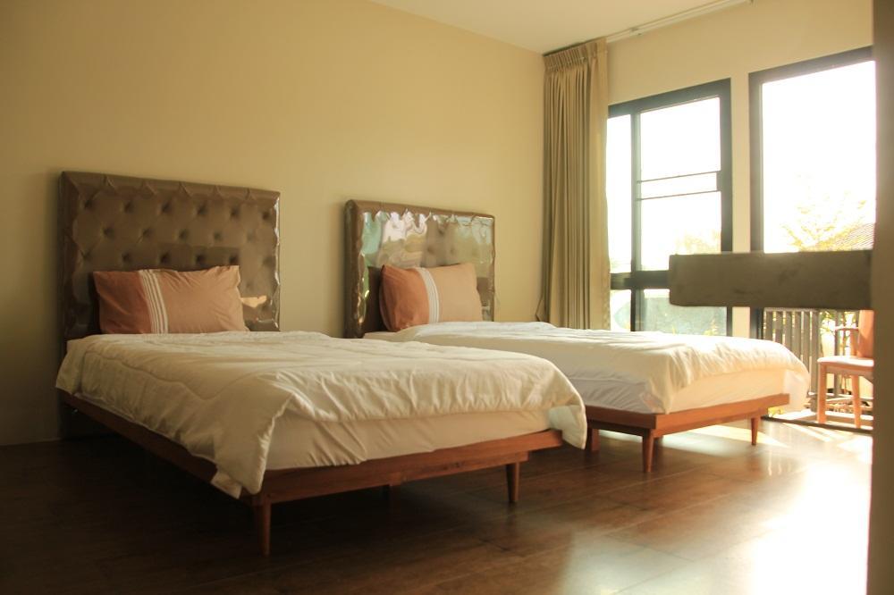 The Residence Thepkanjana Ban Khlong Krathum Baen Exterior photo
