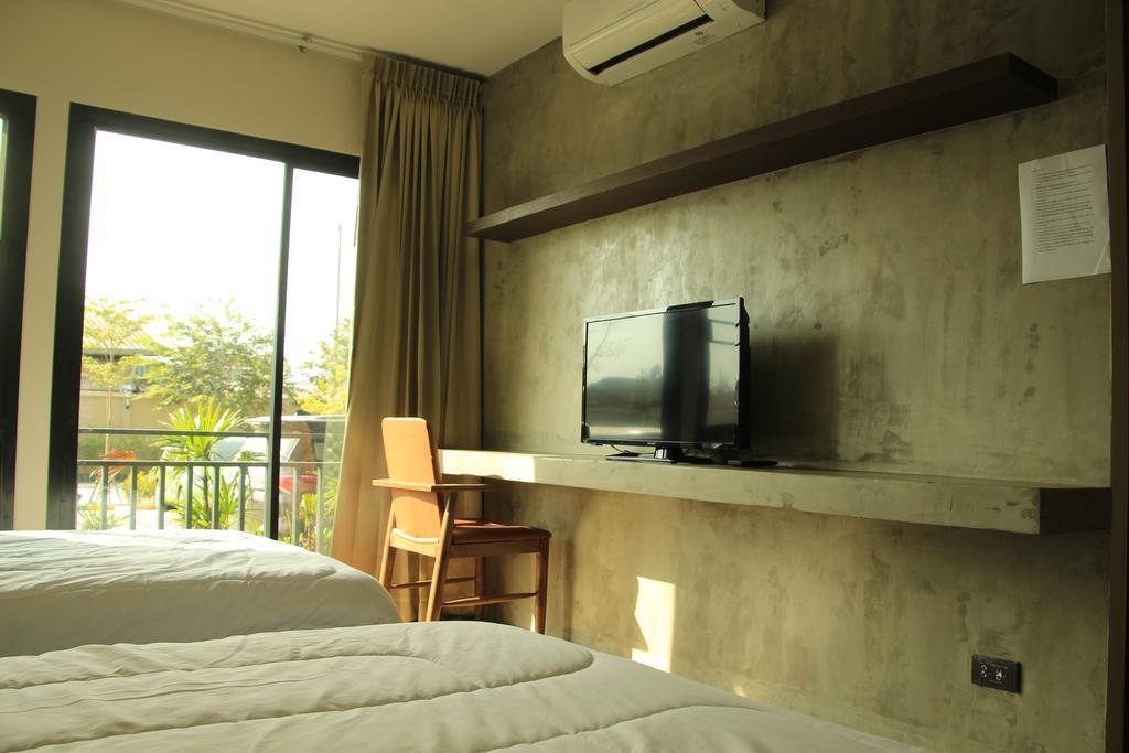 The Residence Thepkanjana Ban Khlong Krathum Baen Exterior photo