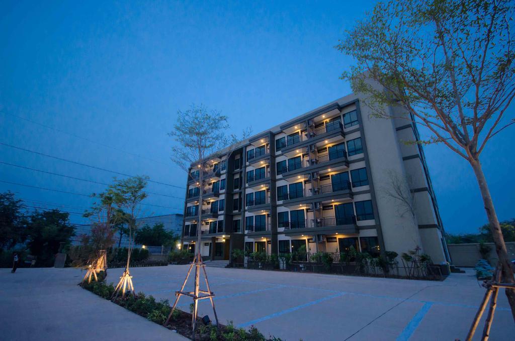 The Residence Thepkanjana Ban Khlong Krathum Baen Exterior photo