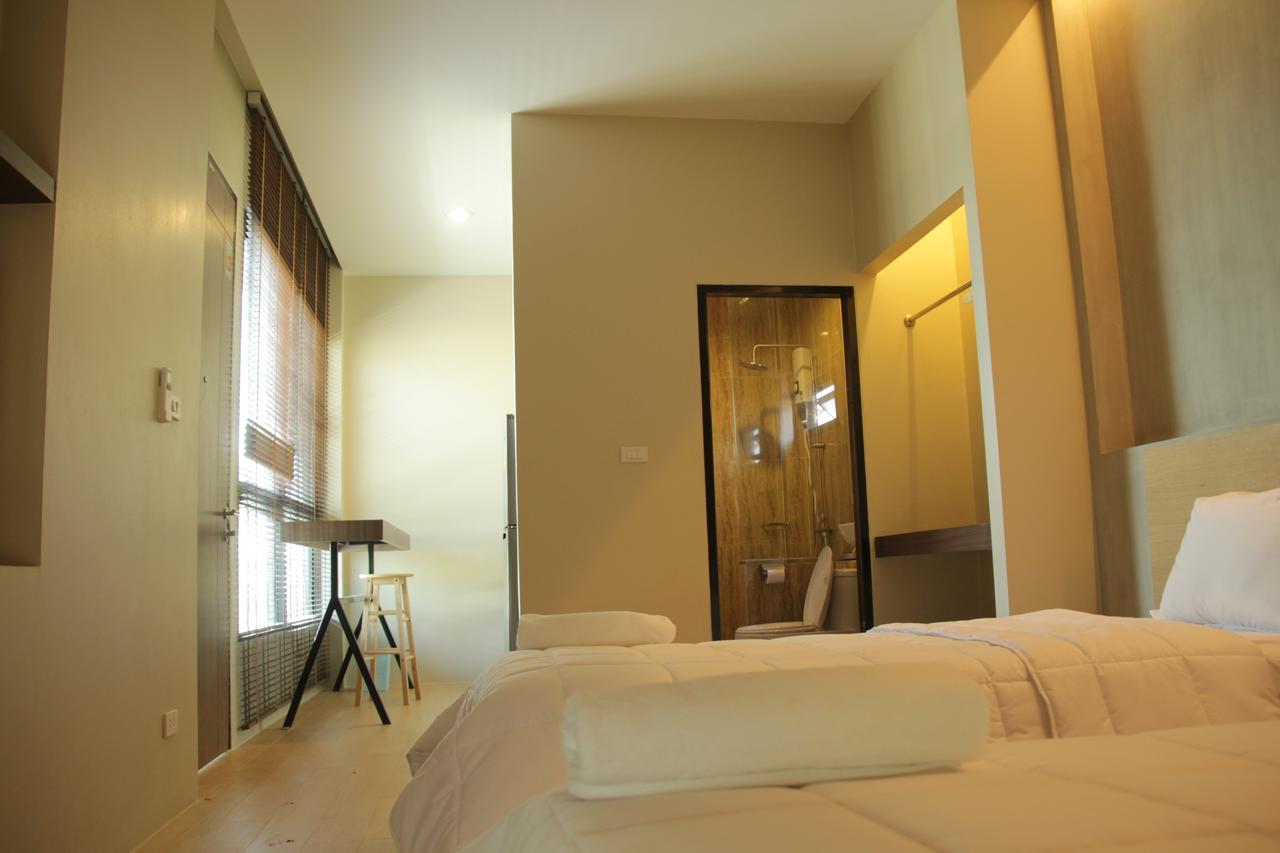 The Residence Thepkanjana Ban Khlong Krathum Baen Exterior photo