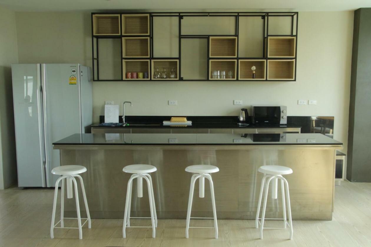 The Residence Thepkanjana Ban Khlong Krathum Baen Exterior photo