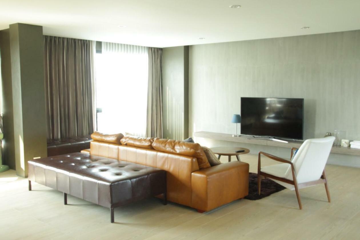 The Residence Thepkanjana Ban Khlong Krathum Baen Exterior photo