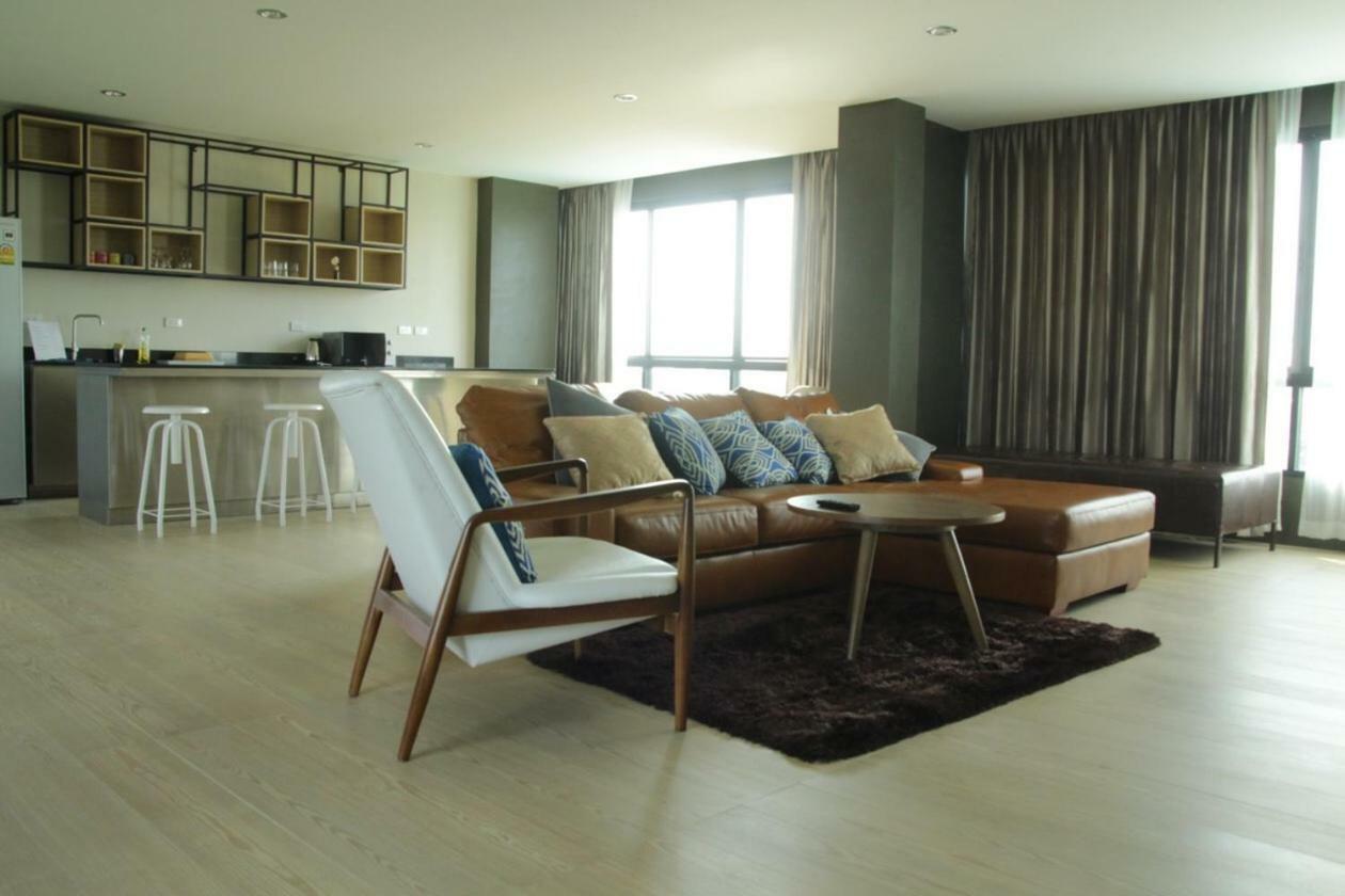 The Residence Thepkanjana Ban Khlong Krathum Baen Exterior photo